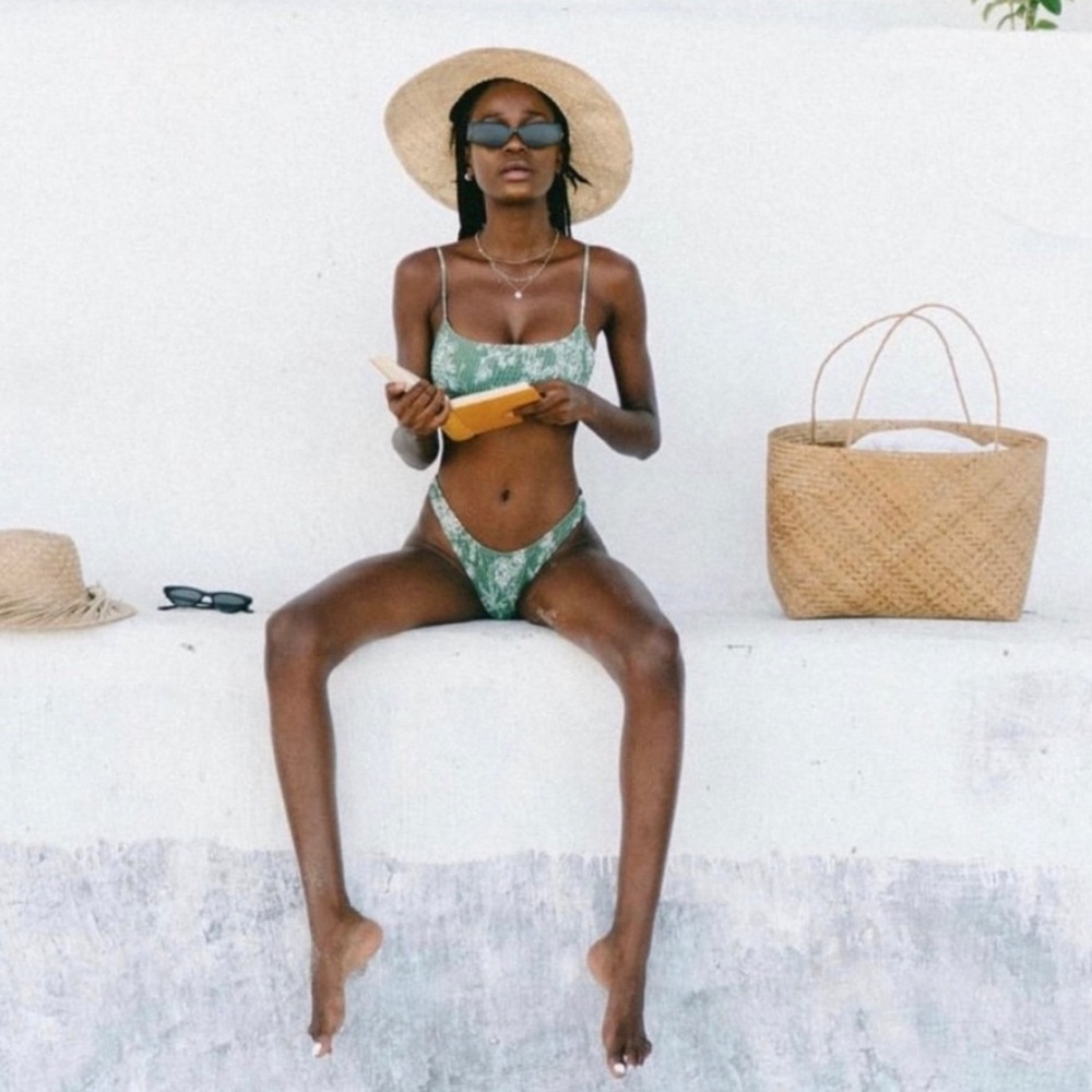 ISO TRIANGL SACRAMENTO BIKINI!!!